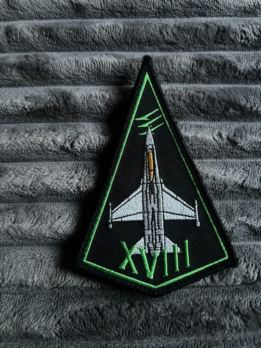 Gruppe 16 patch - 18,